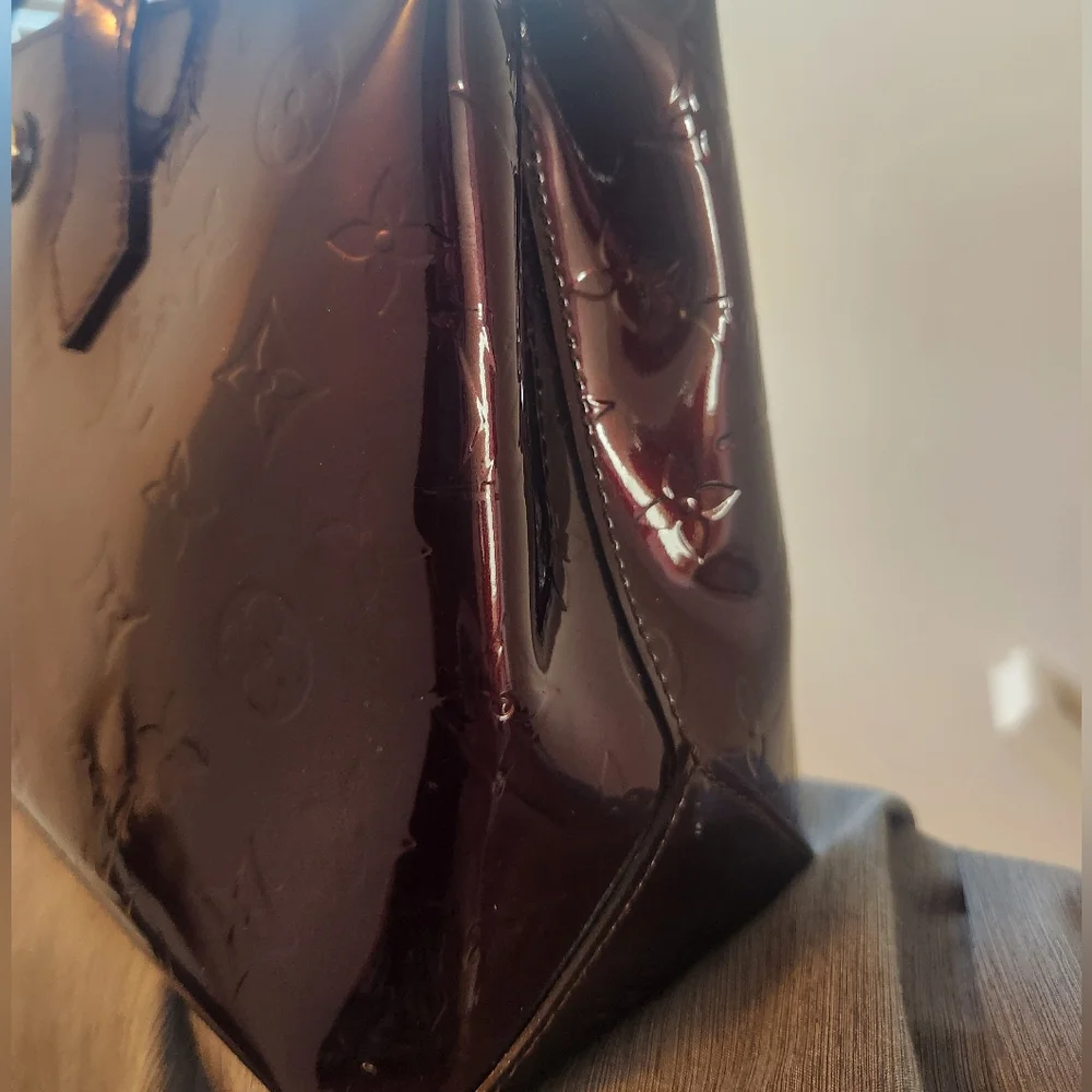 Louis Vuitton Amarante Monogram Vernis Wilshire PM Handbag